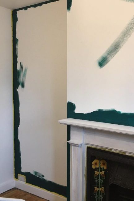 BORDERS PAINTED IN BLUE JADE BORDERS PAINTED IN BLUE JADE